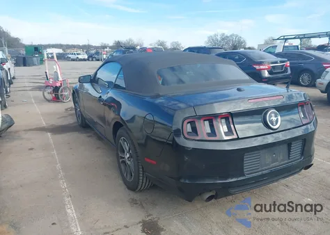 2014 Ford Mustang V6 Premium из США, поврежденный, VIN 1ZVBP8EM7E5271983